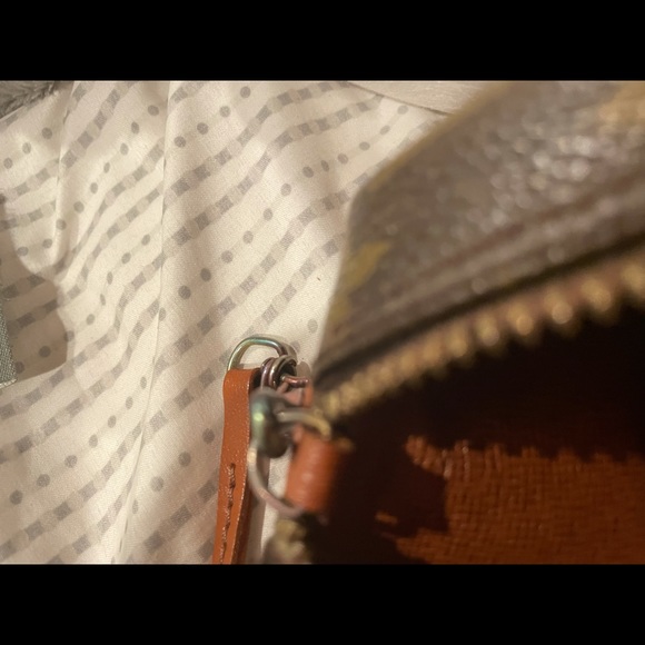 Louis Vuitton Monogram Papillon Bag with Pouch - Picture 7 of 15